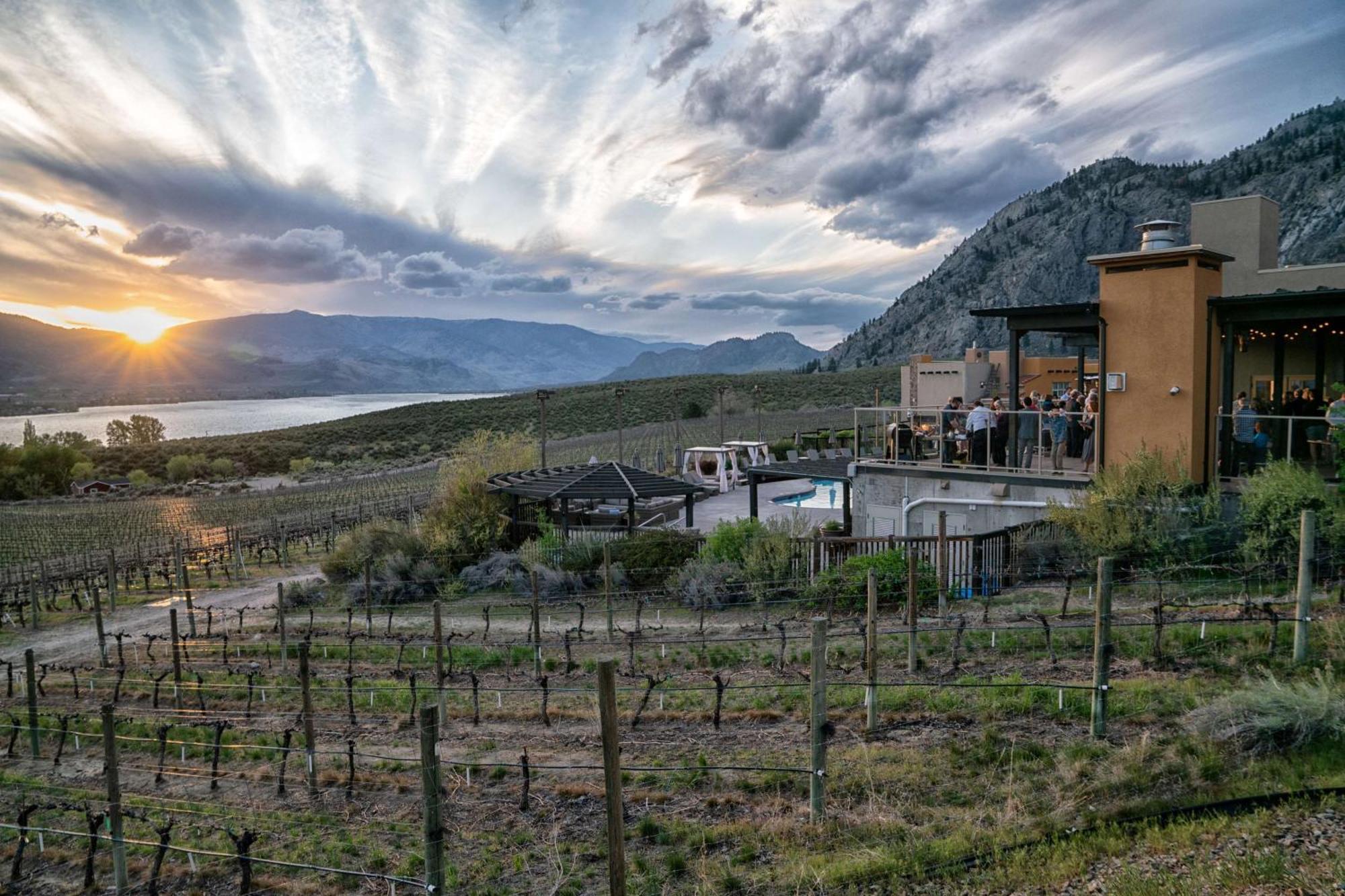 Spirit Ridge, In The Unbound Collection By Hyatt Hotel Osoyoos Exterior foto